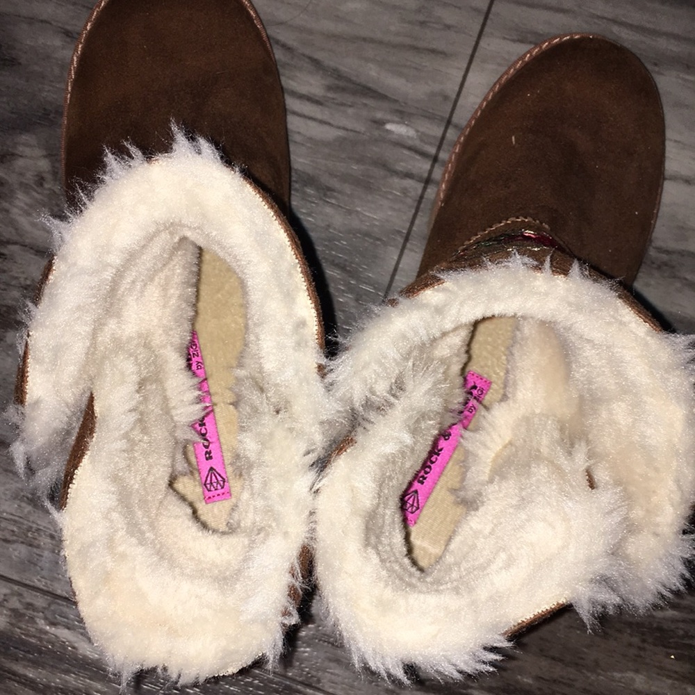 Boots - Picture 4 of 5